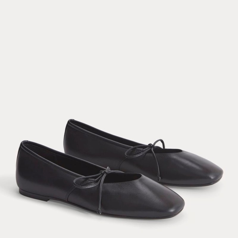 Leather Keyhole Flat