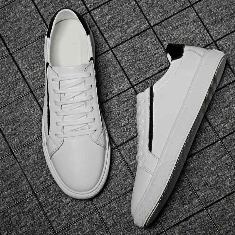 2026 New Summer Men's Minimalist White Low-Top Sneakers Casual Lace-Up Flat Versatile Breathable Shoes